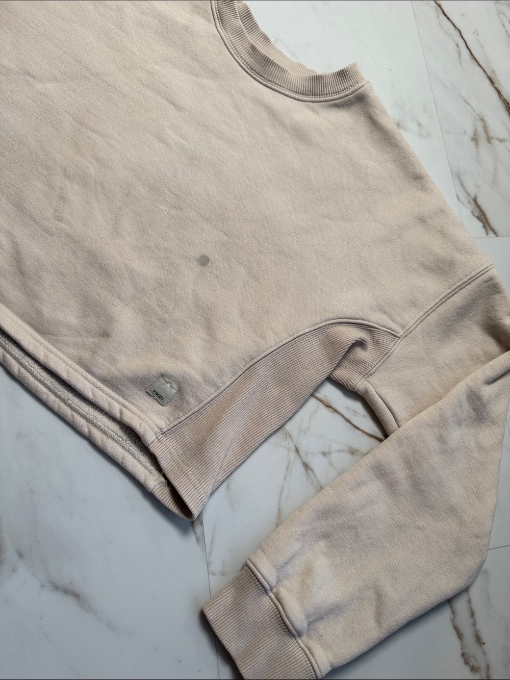 Vuori Cropped Tan Pull Over Sweatshirt Sz XS Yoga Back to school Trendy